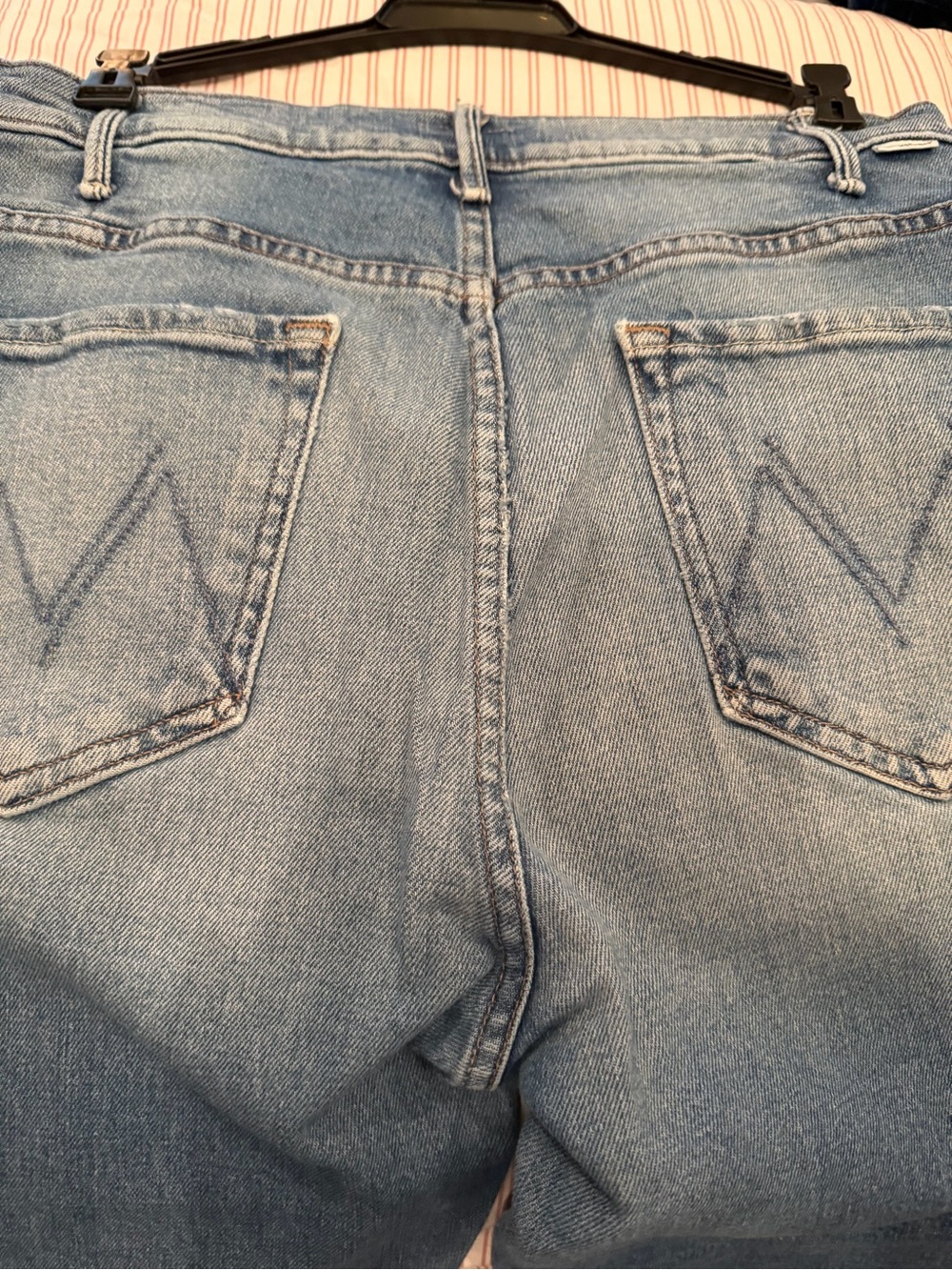 MOTHER- The Hustler Roller Ankle Jeans- size 30. Good used condition. - Picture 6 of 8
